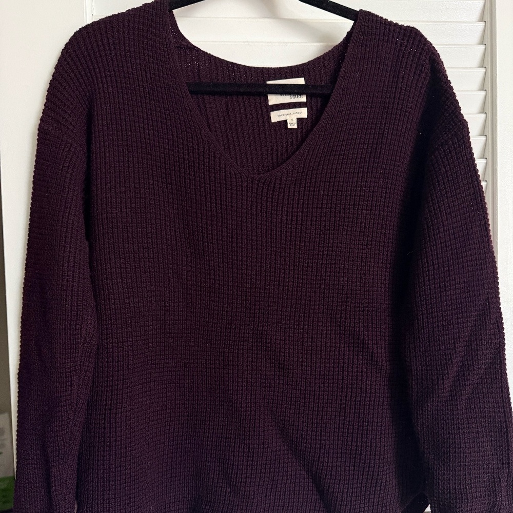 Aritzia Wilfred Burgundy Sweater, 100% wool
